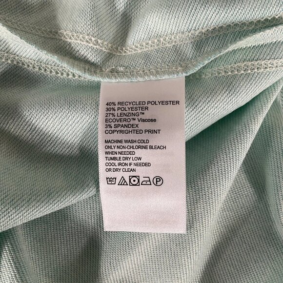 Tommy Bahama Men’s Medium Riviera Azure Grande Fronde IslandZone V-Neck Tee - Picture 6 of 6